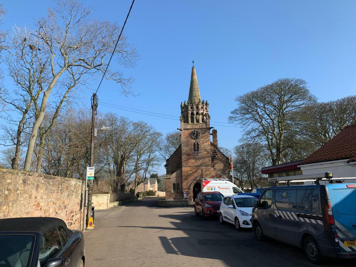 Church View / The Craster Arms In Beadnell Apartamento Exterior foto